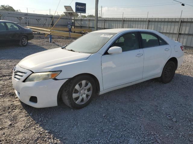 TOYOTA CAMRY BASE