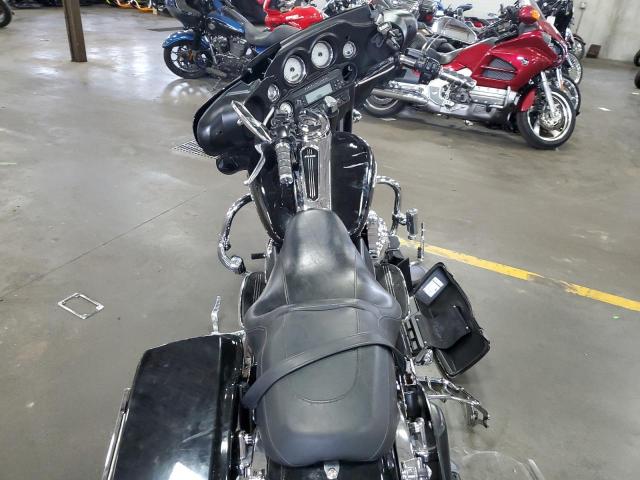 2012 HARLEY-DAVIDSON FLHX STREE - 1HD1KBM11CB685162