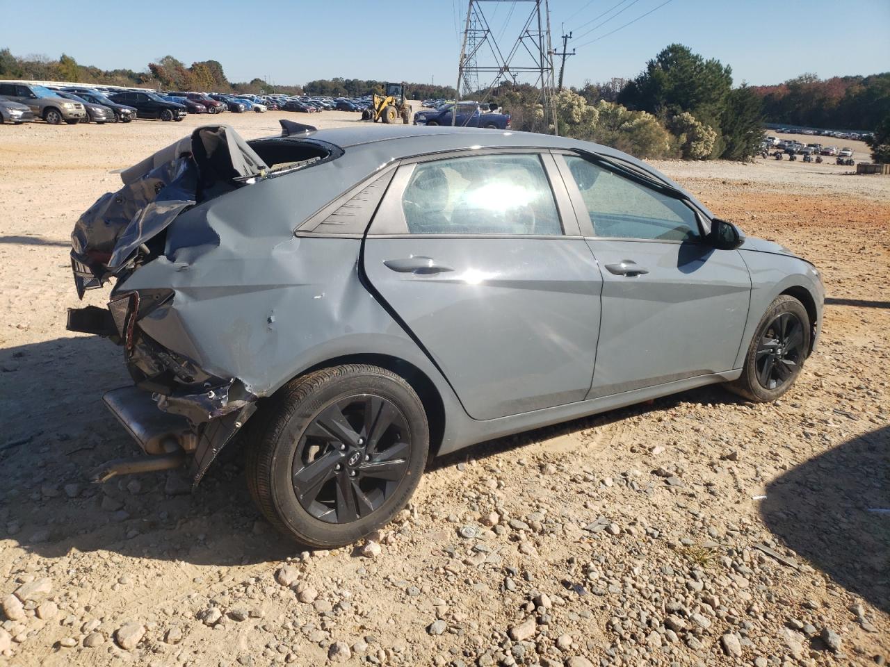 Lot #2945304496 2023 HYUNDAI ELANTRA BL