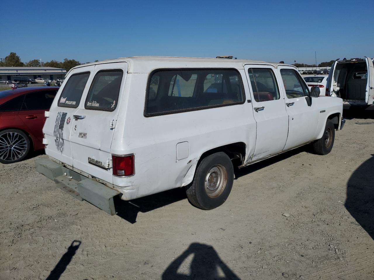 Lot #2902962725 1990 CHEVROLET SUBURBAN R