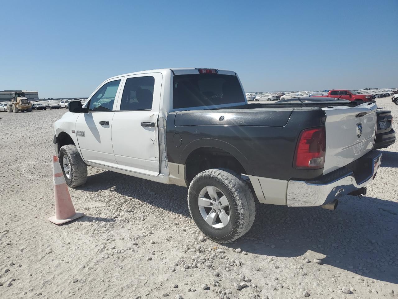 Lot #2919260672 2016 RAM 1500 ST