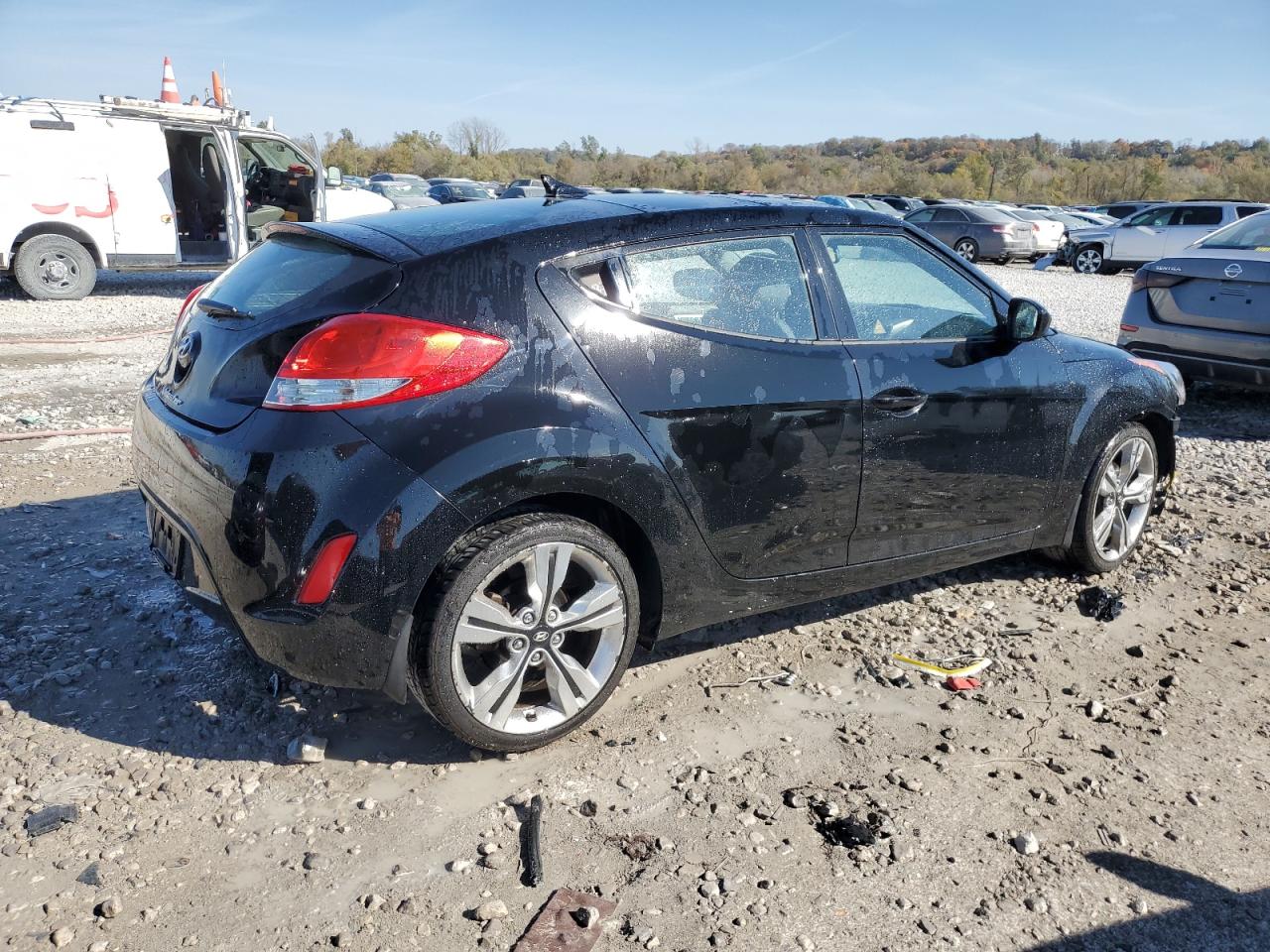 Lot #2945036879 2013 HYUNDAI VELOSTER