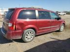 CHRYSLER TOWN & COU photo