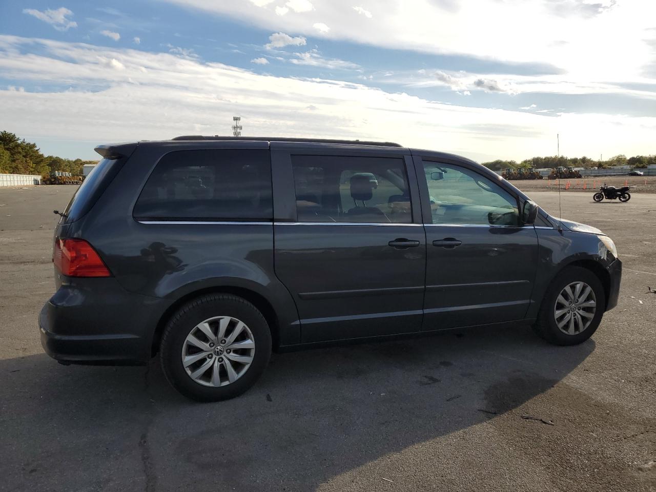 Lot #3027010819 2012 VOLKSWAGEN ROUTAN