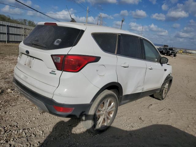 VIN 1FMCU0G94KUB34152 2019 FORD ESCAPE no.3