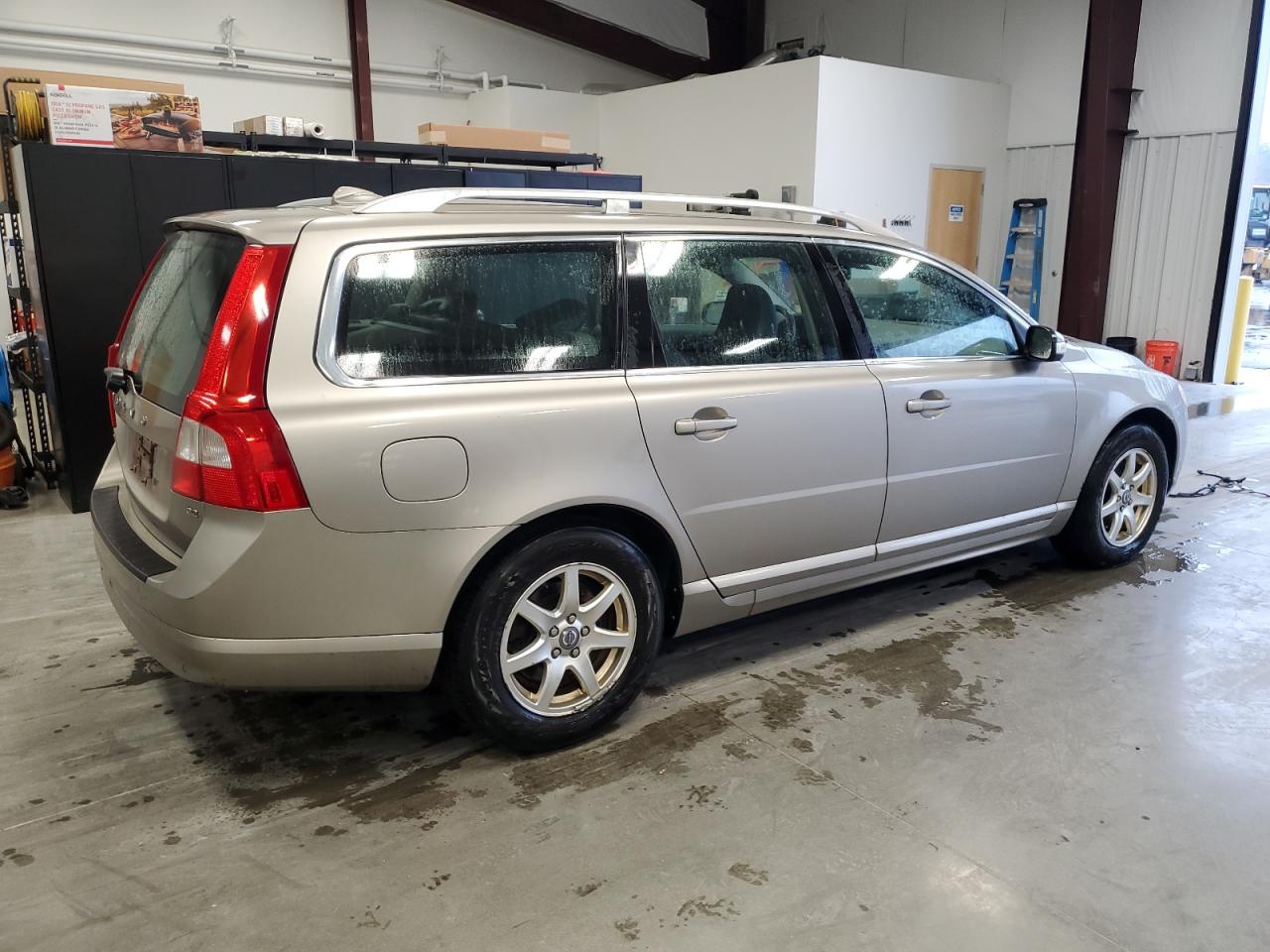 Lot #2969846972 2008 VOLVO V70 3.2