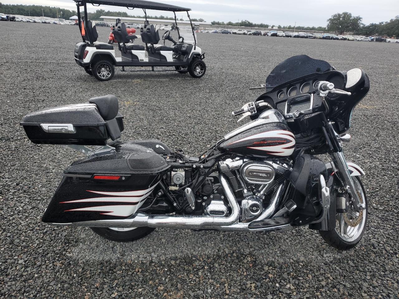 1HD1KRC18HB607737 HARLEY-DAVIDSON FLHXS STRE 2017
