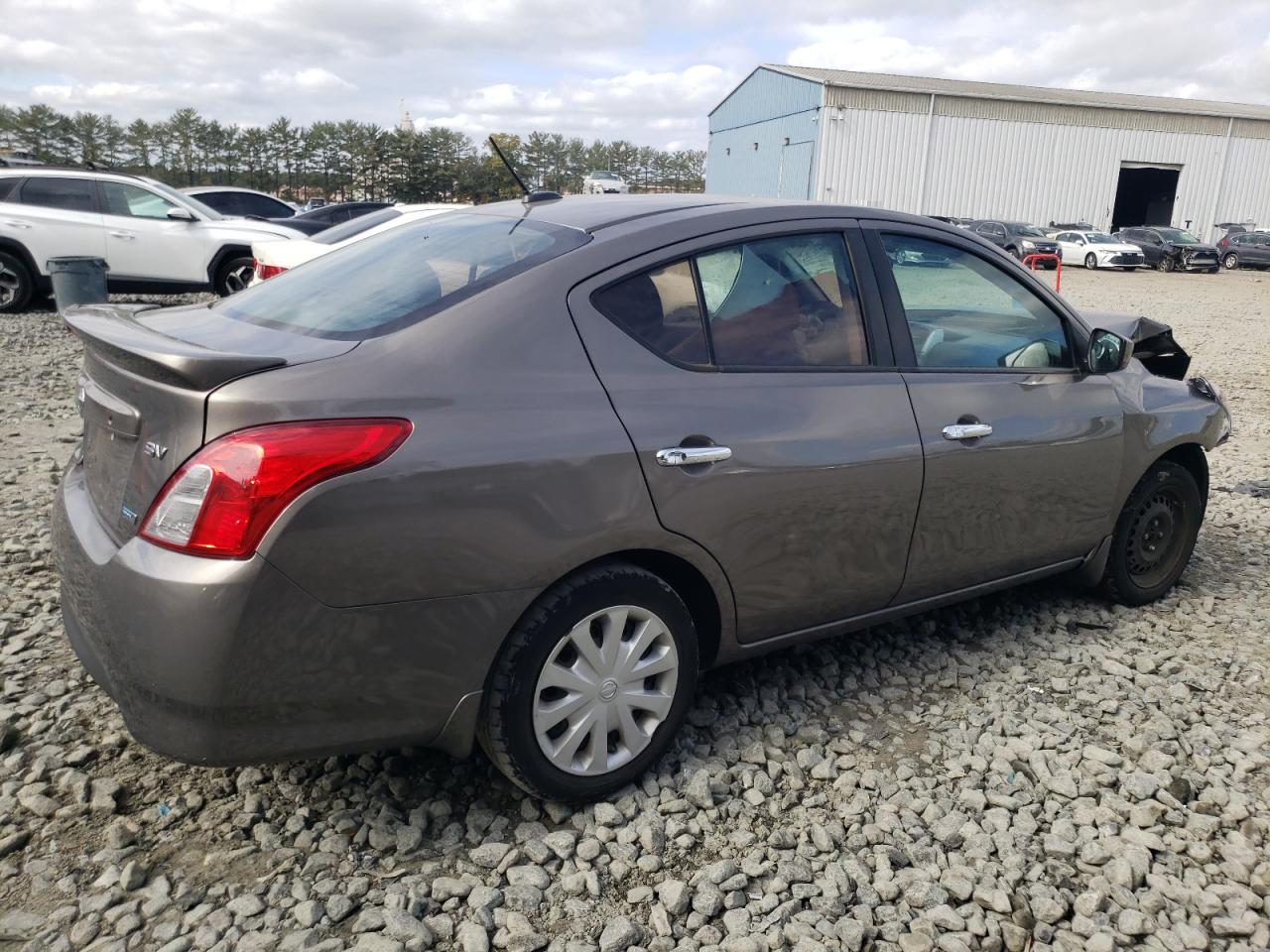 Lot #2962573769 2015 NISSAN VERSA S