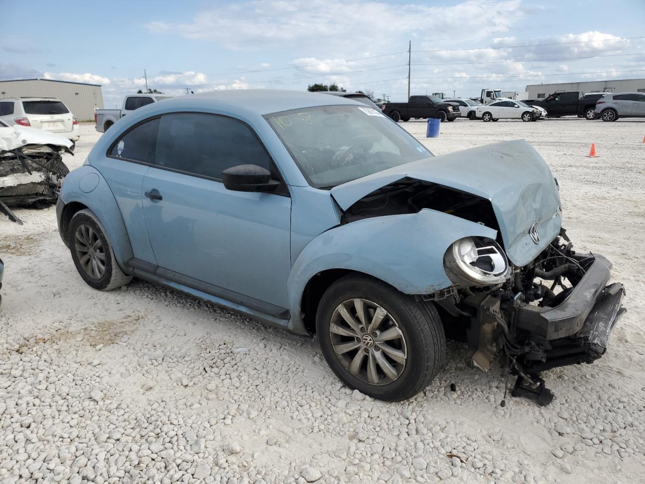 Lot #2923982862 2015 VOLKSWAGEN BEETLE 1.8