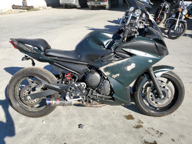 YAMAHA FZ6 R