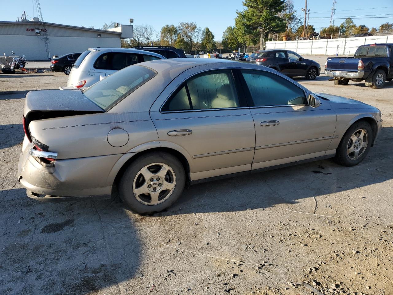 Lot #2930471485 2001 LINCOLN LS