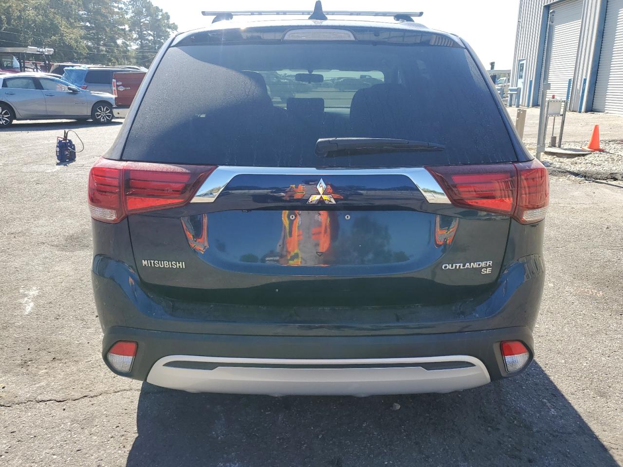 Lot #2943151390 2019 MITSUBISHI OUTLANDER