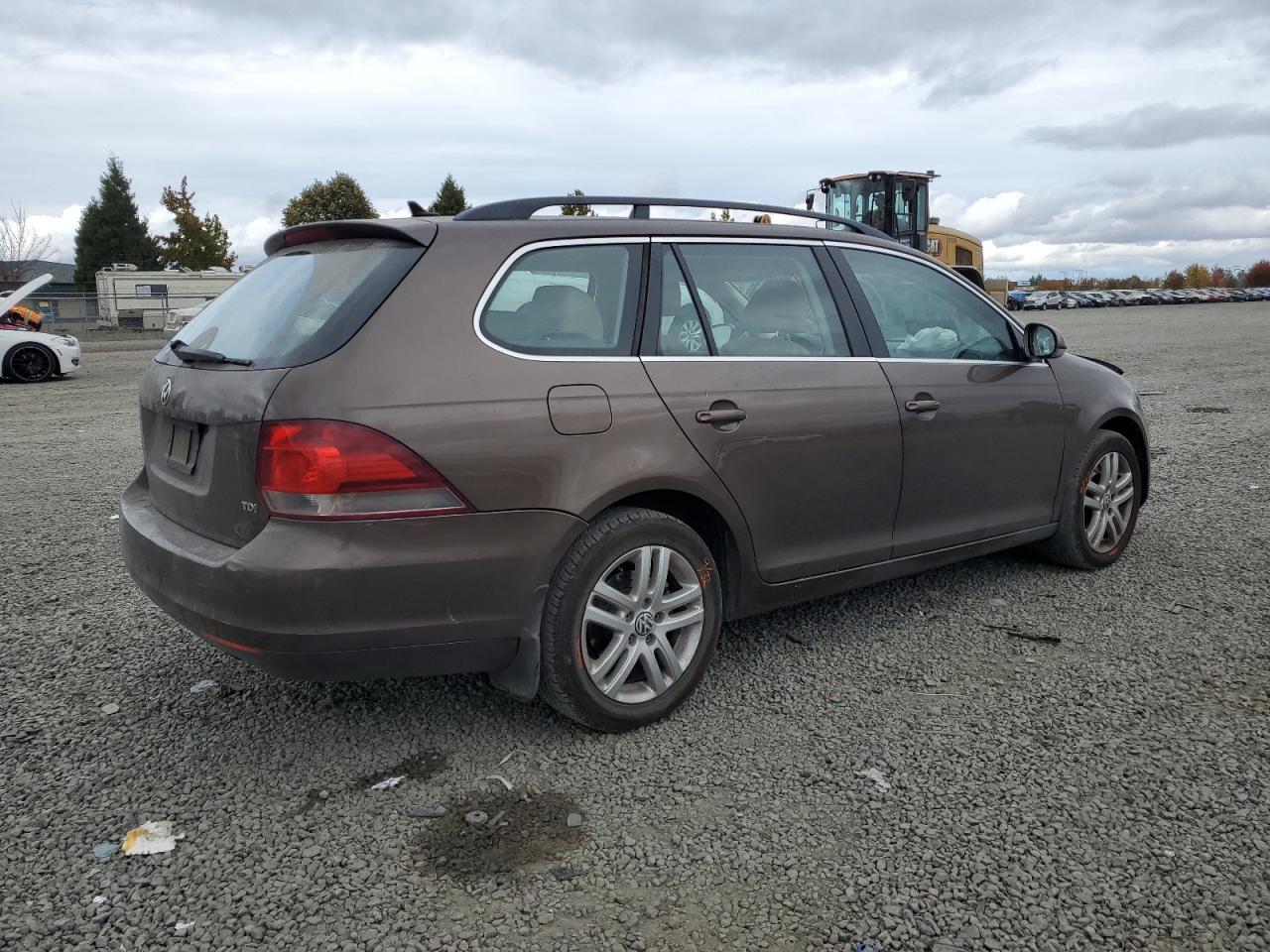 Lot #2989428568 2011 VOLKSWAGEN JETTA TDI