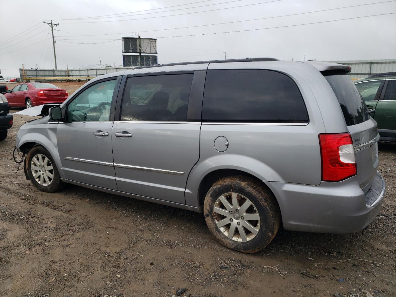 Lot #2919195853 2015 CHRYSLER TOWN & COU