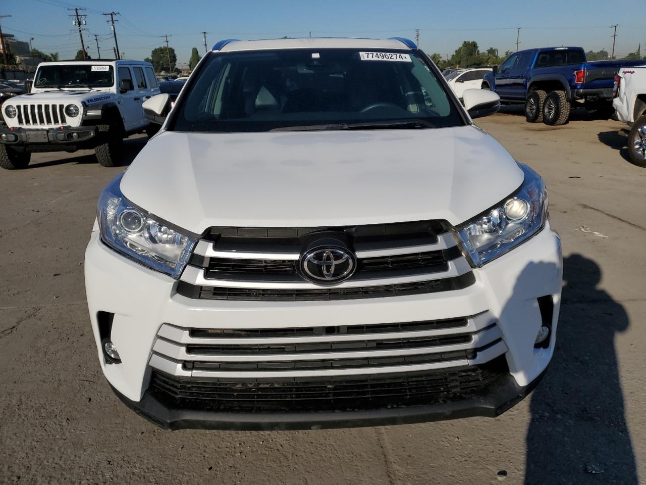 Lot #2923447141 2019 TOYOTA HIGHLANDER