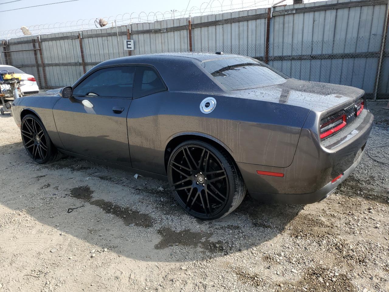 Lot #2945485096 2016 DODGE CHALLENGER