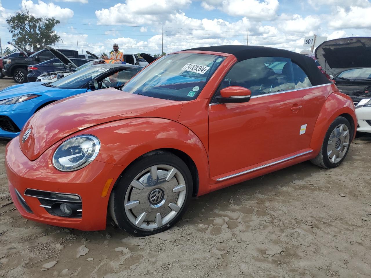 Lot #2894699912 2019 VOLKSWAGEN BEETLE S