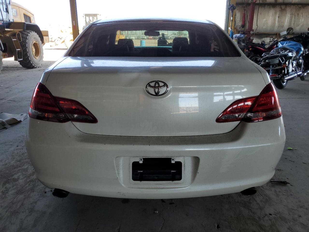 Lot #3021031223 2008 TOYOTA AVALON XL