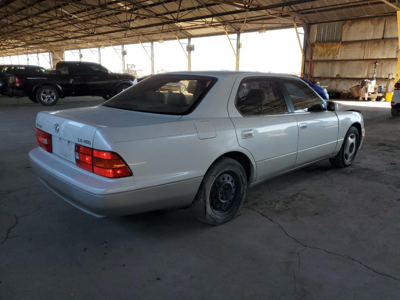 Lot #2976956680 1998 LEXUS LS 400