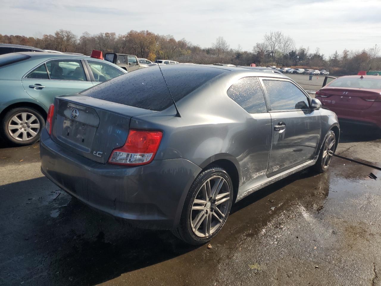 Lot #2985898186 2013 TOYOTA SCION TC