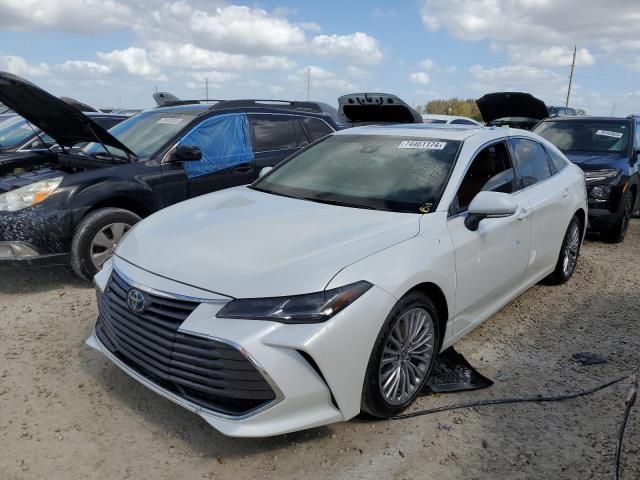 VIN 4T1CA1AB4NU013698 2022 Toyota Avalon, Limited no.1