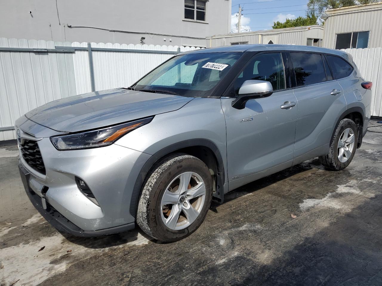 Lot #2974716184 2021 TOYOTA HIGHLANDER