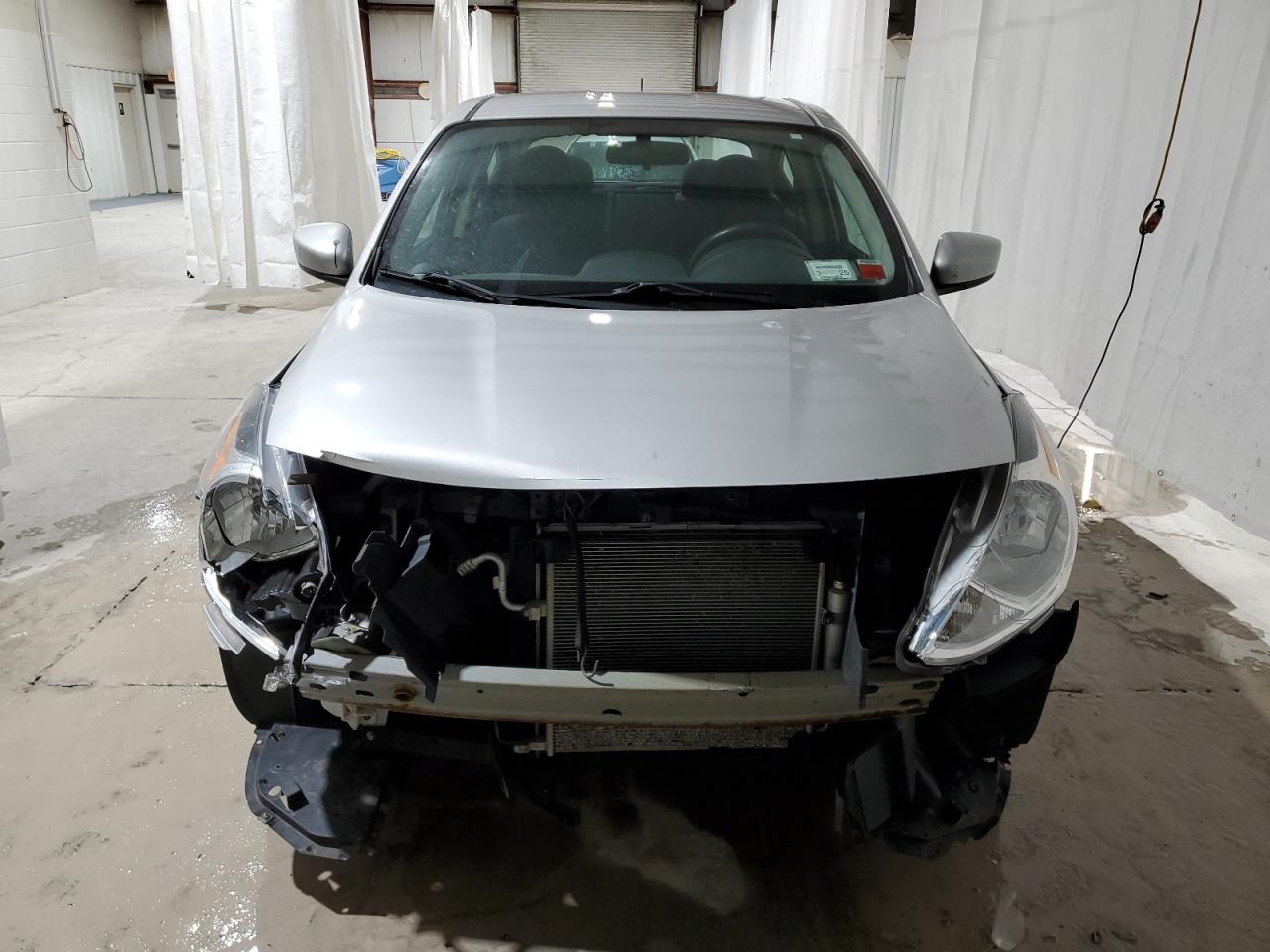 Lot #3033246857 2019 NISSAN VERSA S