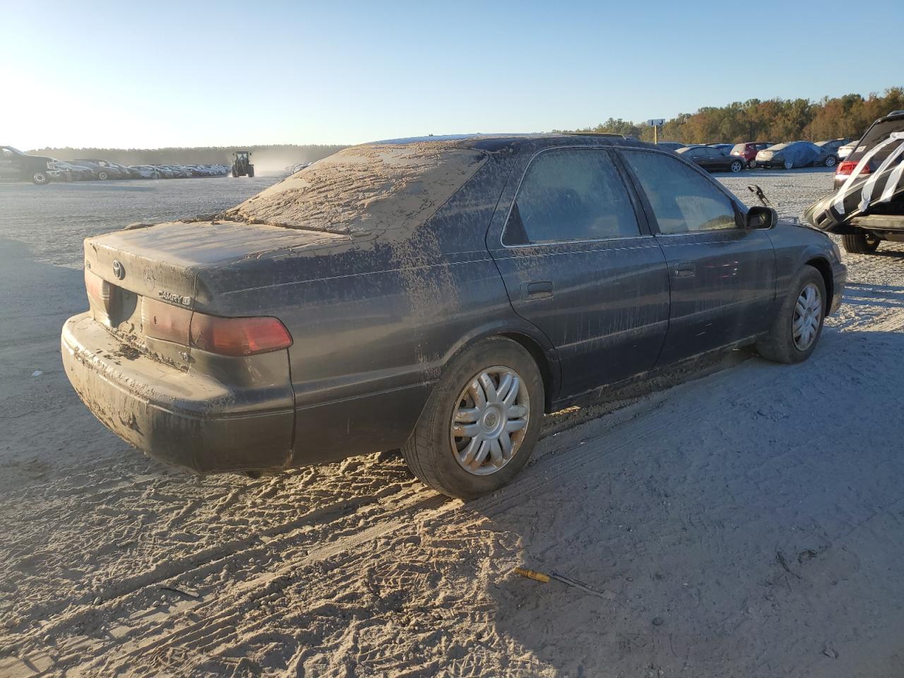 Lot #2970004918 2001 TOYOTA CAMRY LE