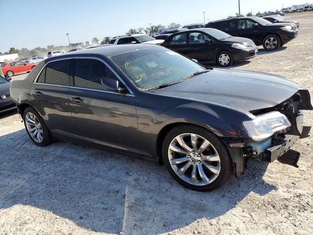 VIN 2C3CCAAG6HH593686 2017 Chrysler 300, Limited no.4