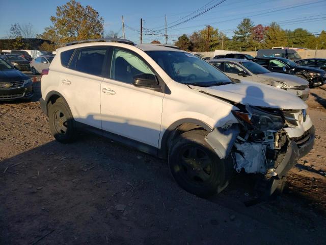 VIN 2T3BFREV1FW404364 2015 Toyota RAV4, LE no.4