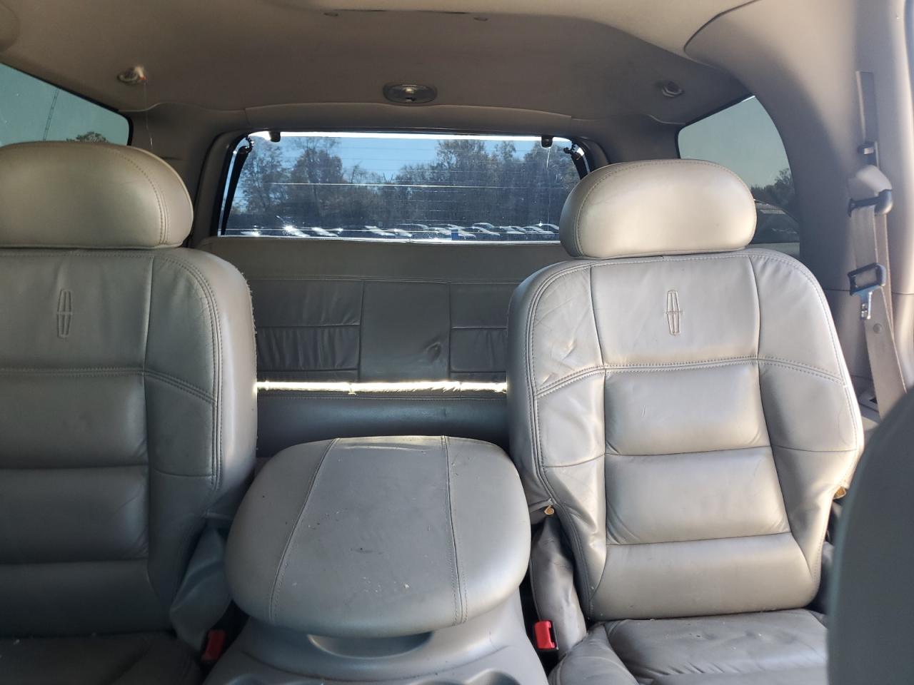 Lot #2962563752 2000 LINCOLN NAVIGATOR