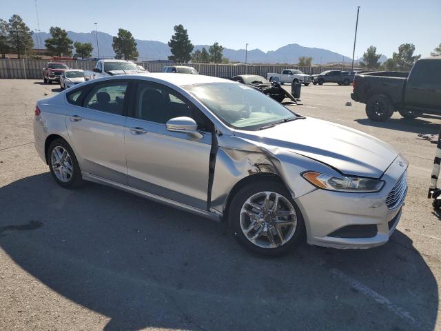 VIN 3FA6P0H73FR131316 2015 Ford Fusion, SE no.4