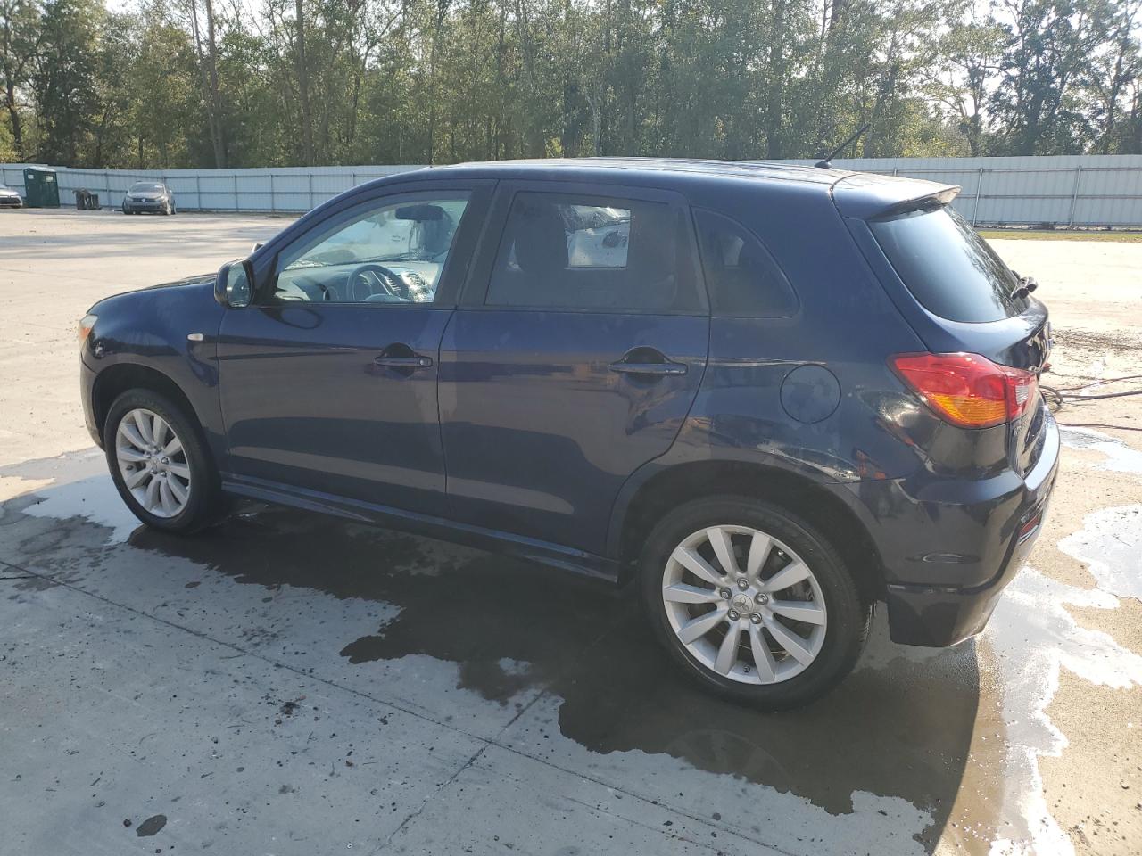 Lot #2945565078 2011 MITSUBISHI OUTLANDER