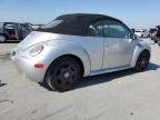 VOLKSWAGEN NEW BEETLE photo