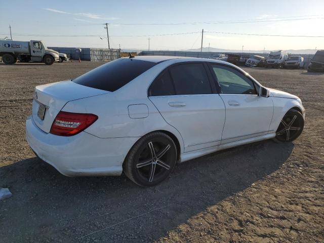 VIN WDDGF4HB2EG245526 2014 Mercedes-Benz C-Class, 250 no.3