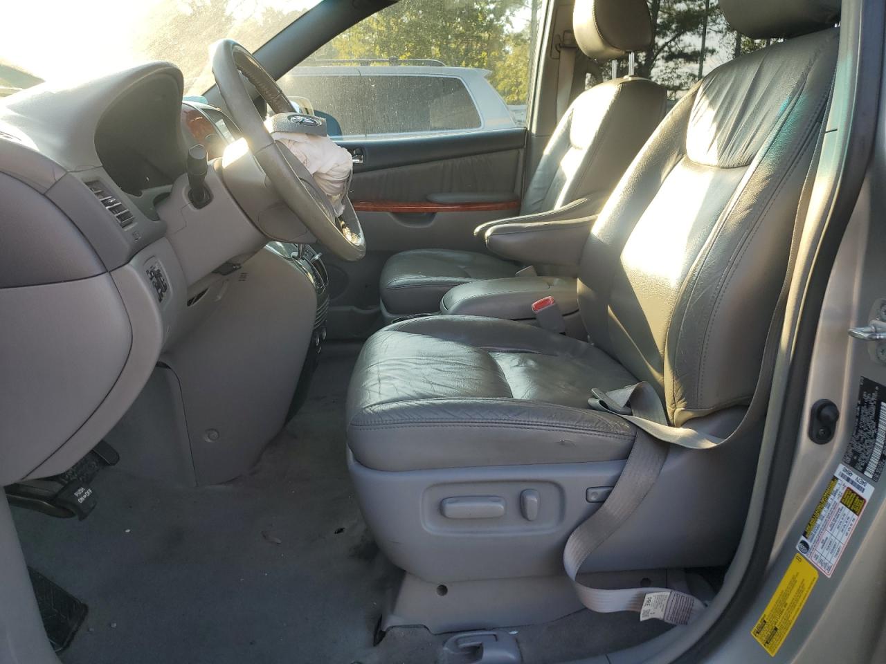 Lot #3008961557 2010 TOYOTA SIENNA XLE