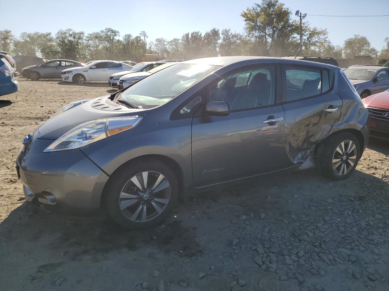  Salvage Nissan LEAF