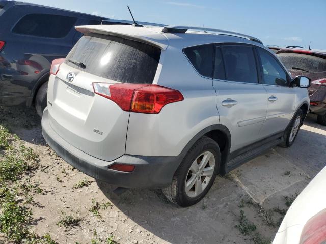 VIN 2T3WFREV2EW119818 2014 Toyota RAV4, Xle no.3