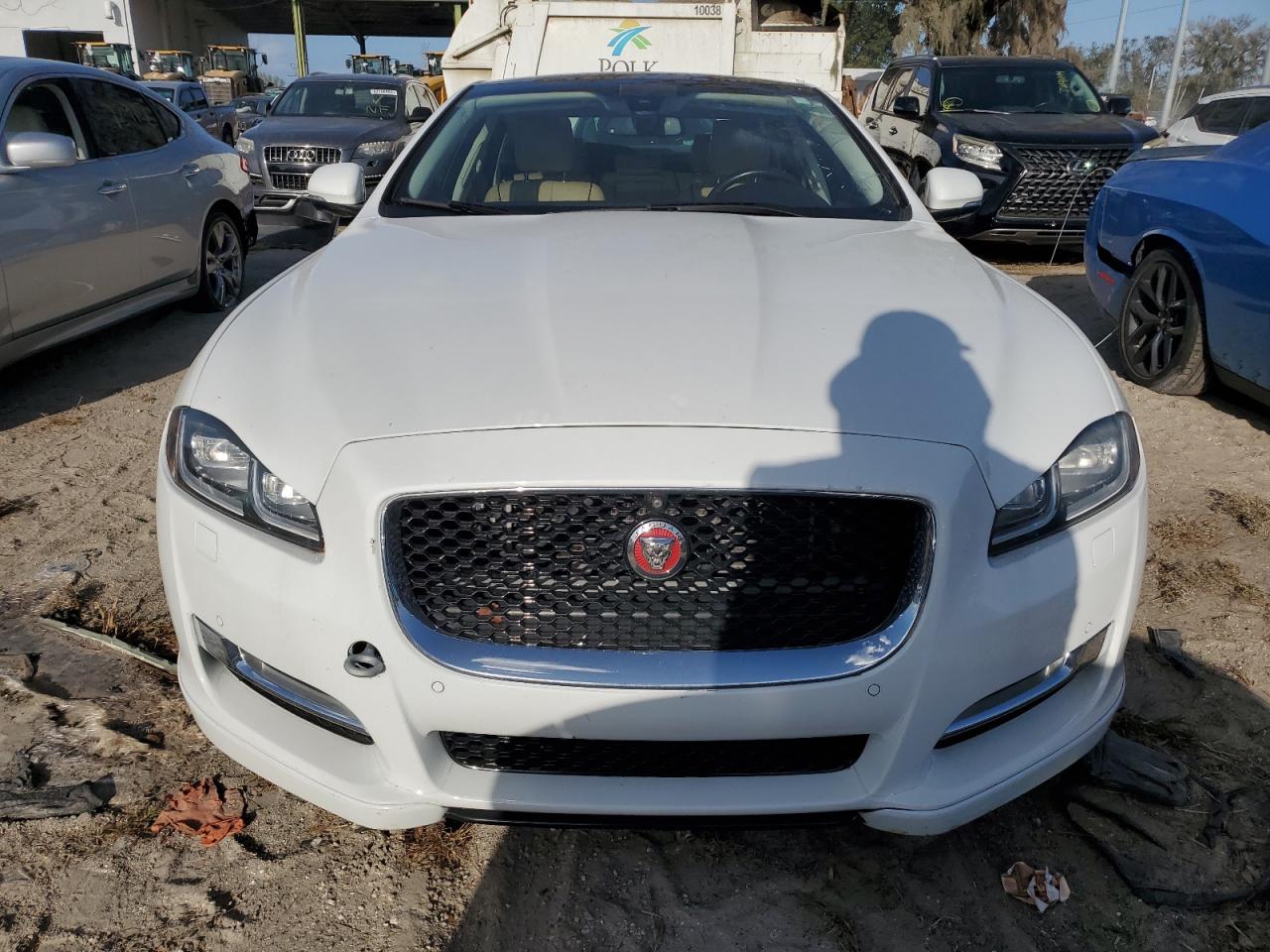 Lot #2944921875 2016 JAGUAR XJ