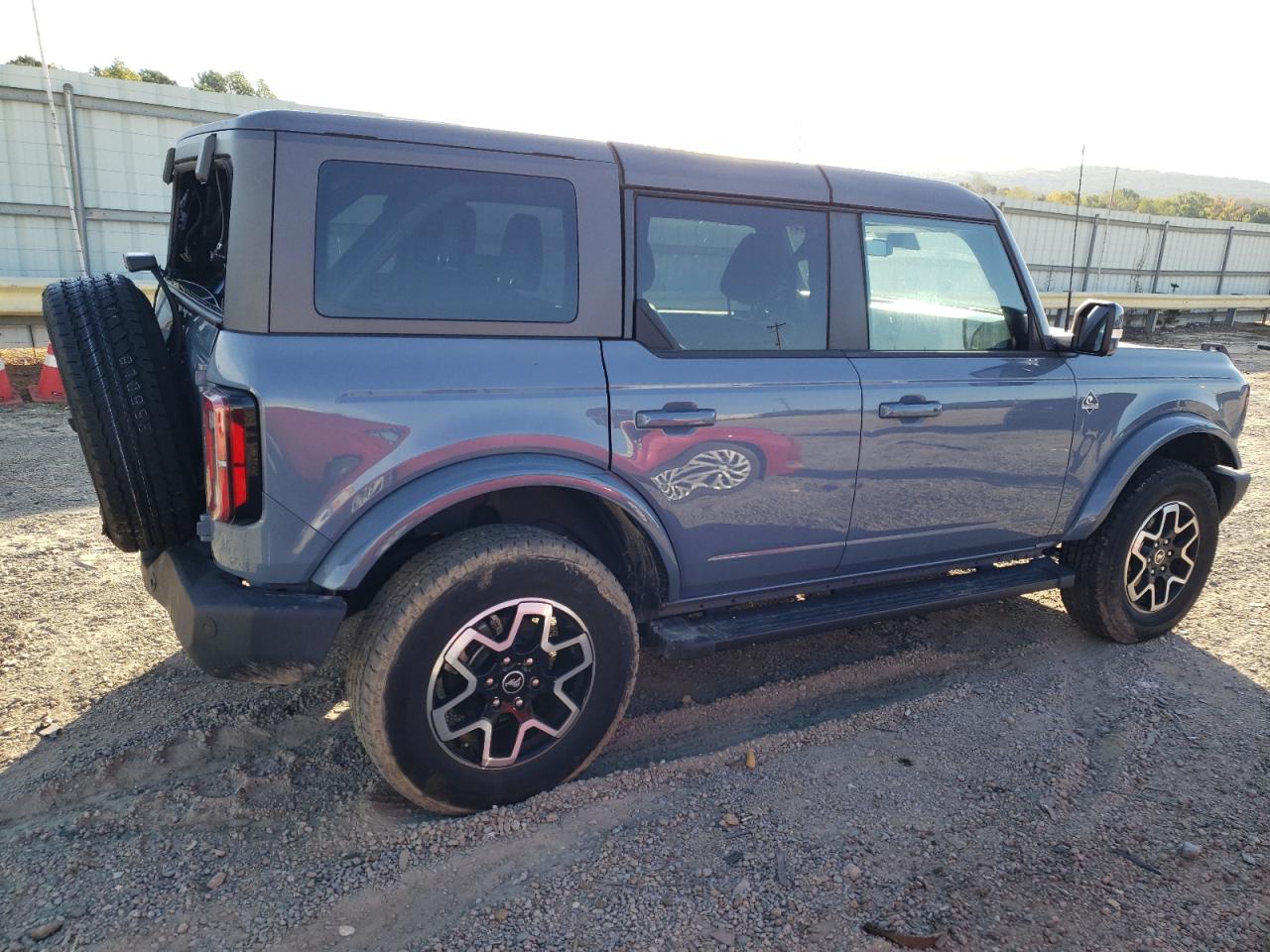 Lot #2976589575 2023 FORD BRONCO BAS