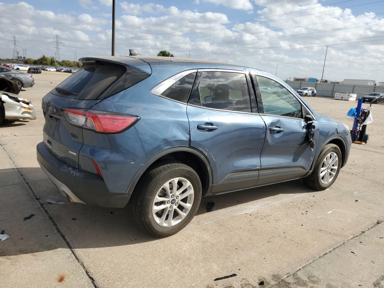 Lot #3023128130 2020 FORD ESCAPE SE