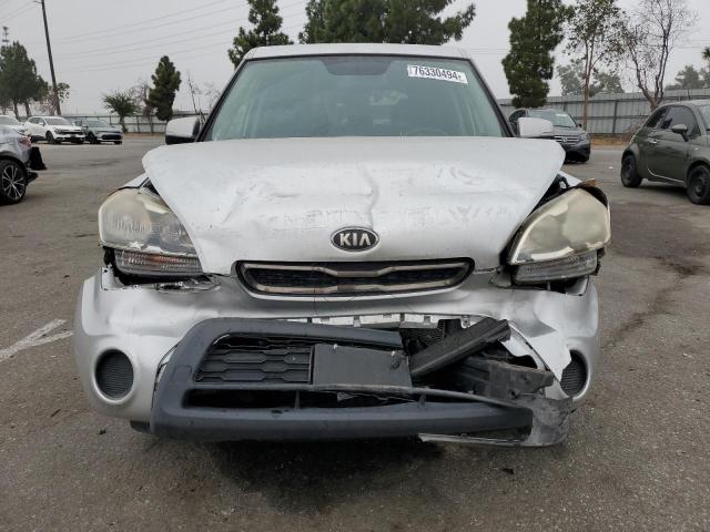 VIN KNDJT2A62D7483255 2013 KIA Soul, + no.5