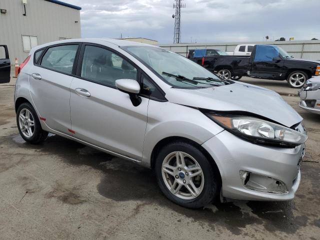 VIN 3FADP4EJ3HM135719 2017 FORD FIESTA no.4