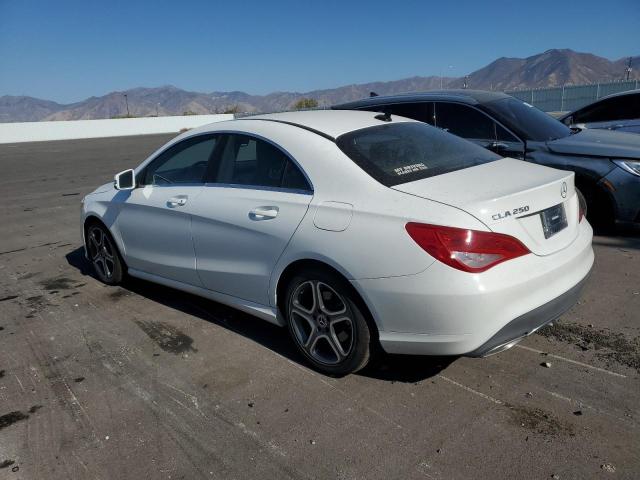 MERCEDES-BENZ CLA 250 2019 white  gas WDDSJ4EB5KN729579 photo #3