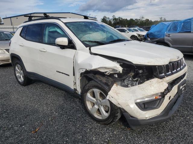 VIN 3C4NJDBB3KT599328 2019 Jeep Compass, Latitude no.4