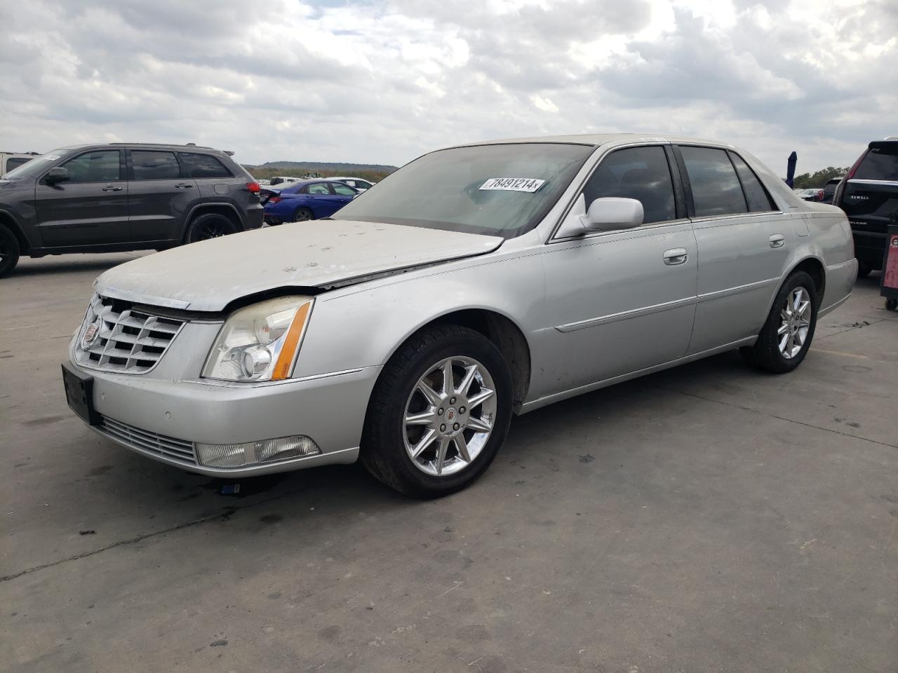 Lot #2960066111 2010 CADILLAC DTS LUXURY