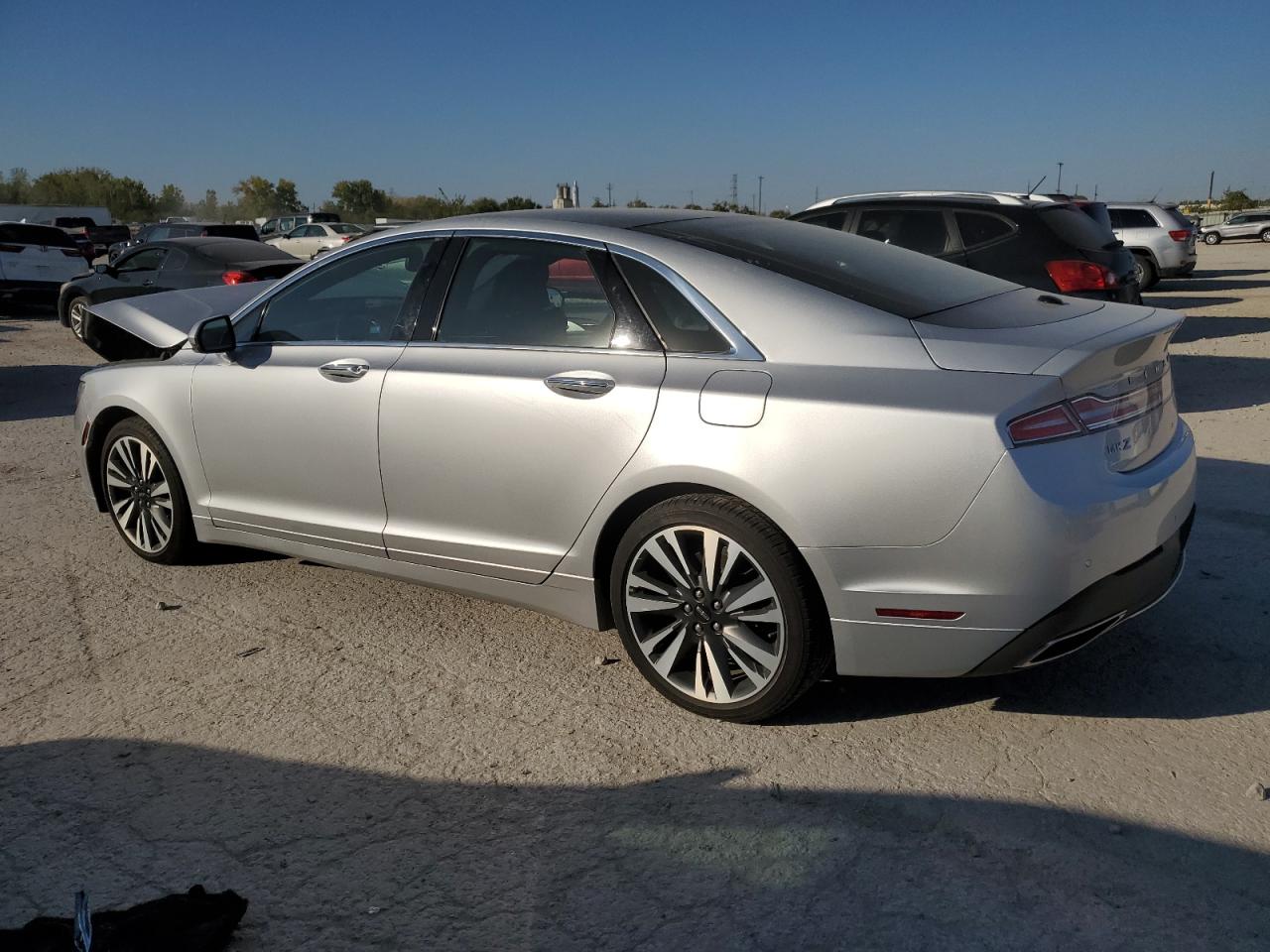 Lot #2926390002 2017 LINCOLN MKZ RESERV