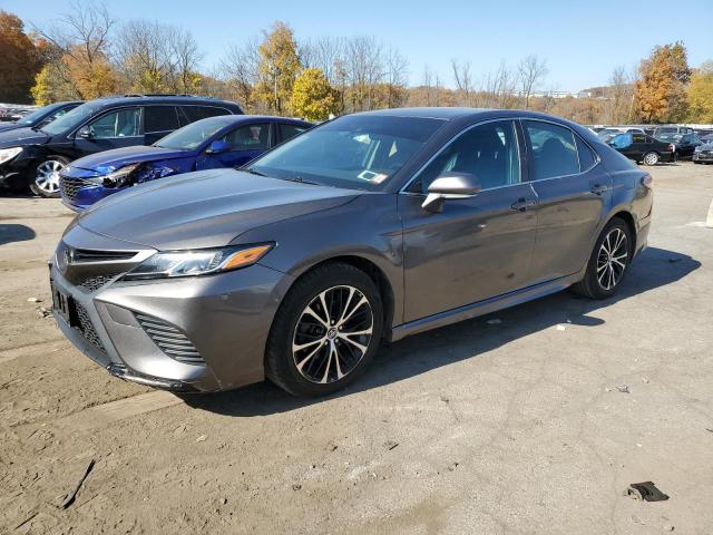 VIN 4T1B11HK4JU658539 2018 Toyota Camry, L no.1