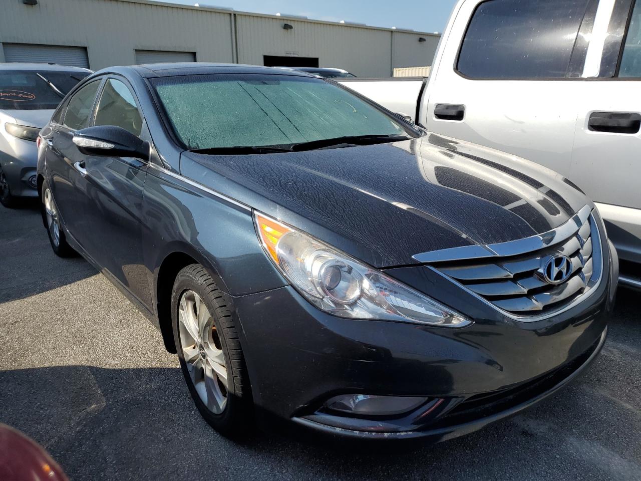 Lot #3003300129 2013 HYUNDAI SONATA SE