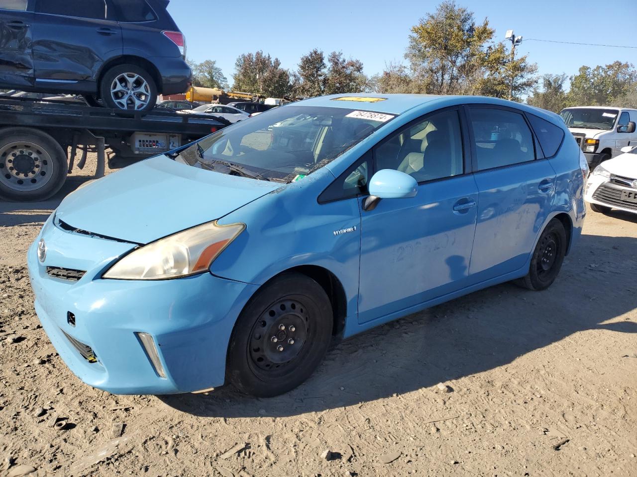 Toyota Prius V 2012 ZVW41L